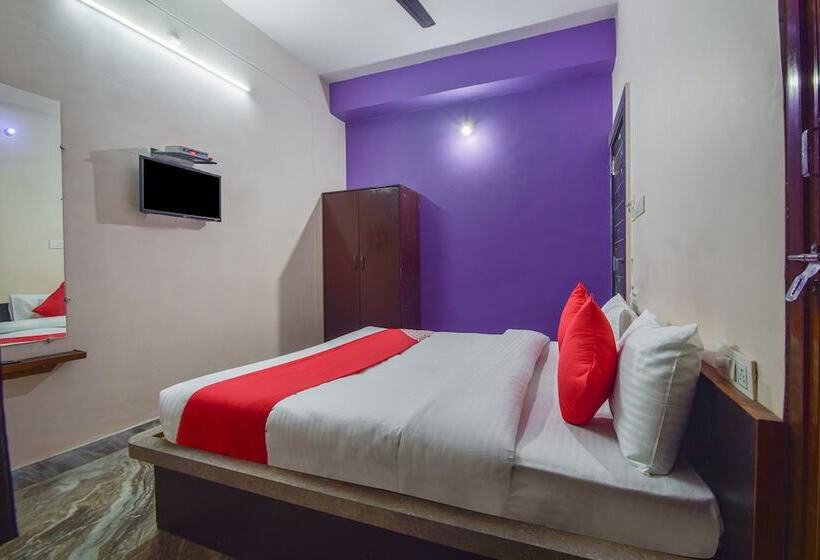 Oyo 29879 Hotel Midtown