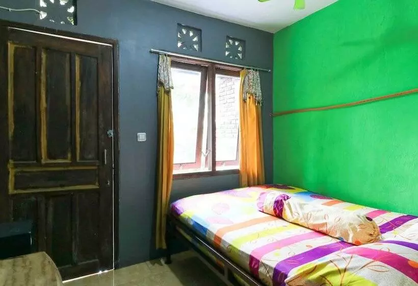 Majatalo Penginapan Villa Surya Alam