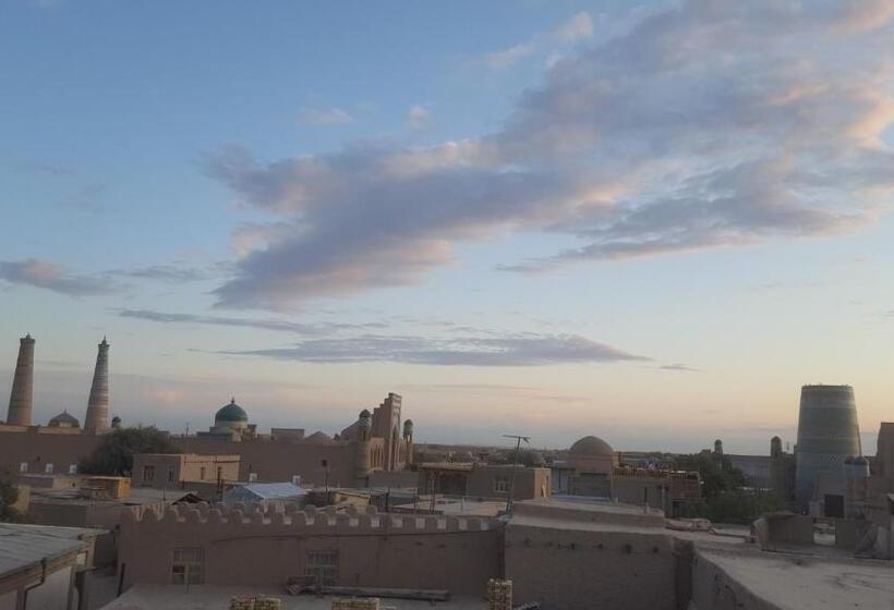 مبيت وإفطار Naqqosh