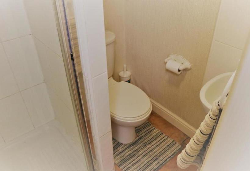 Bed and Breakfast Telford House