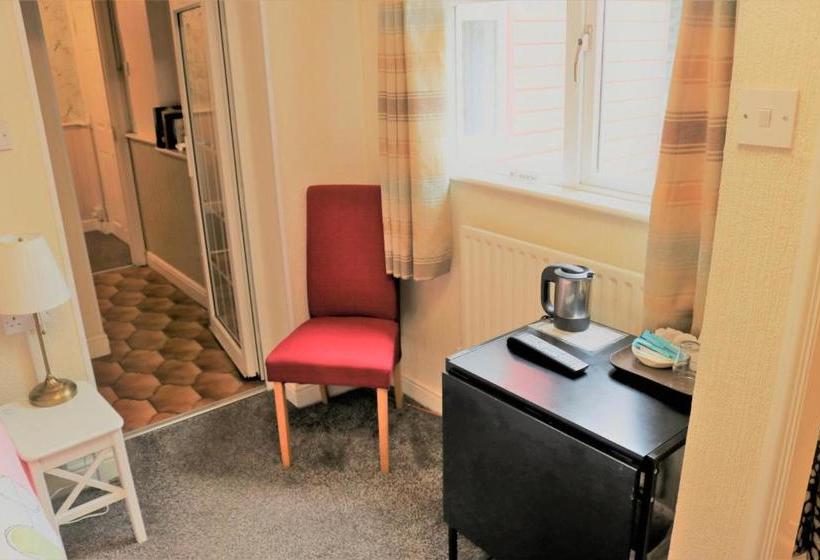 Bed and Breakfast Telford House