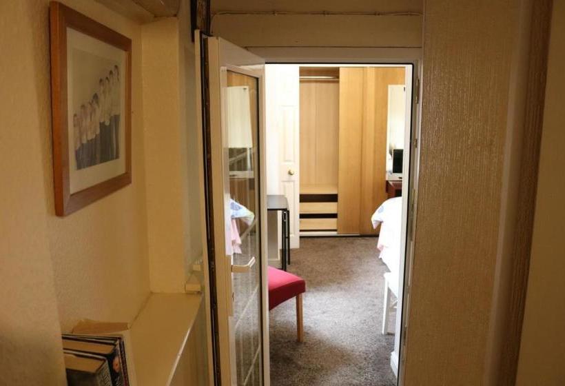 Bed and Breakfast Telford House