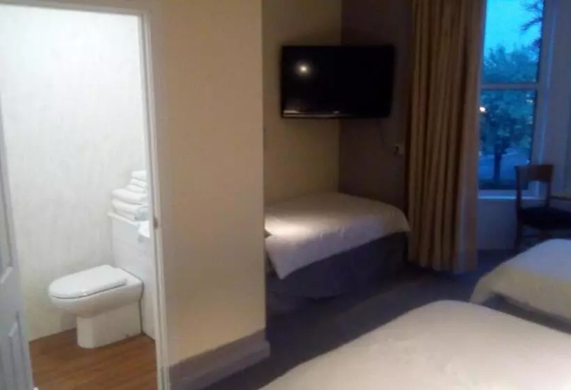 ホテル The Townhouse Accommodation