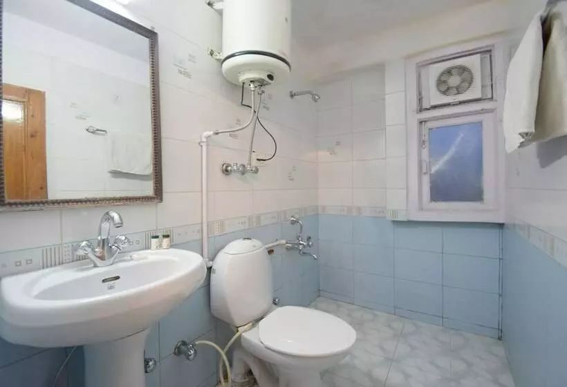 Oyo Flagship 35976 Hotel Majestic