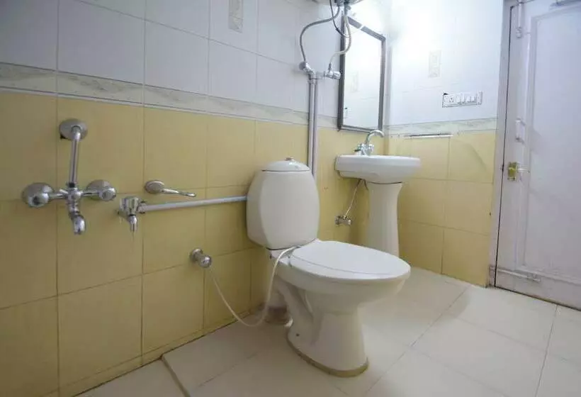 Oyo Flagship 35976 Hotel Majestic