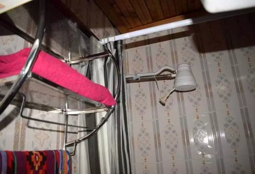 پانسیون Sasana Motel And Guest House
