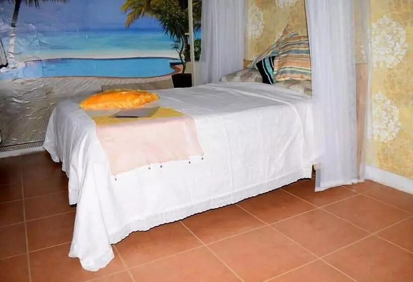 پانسیون Sasana Motel And Guest House