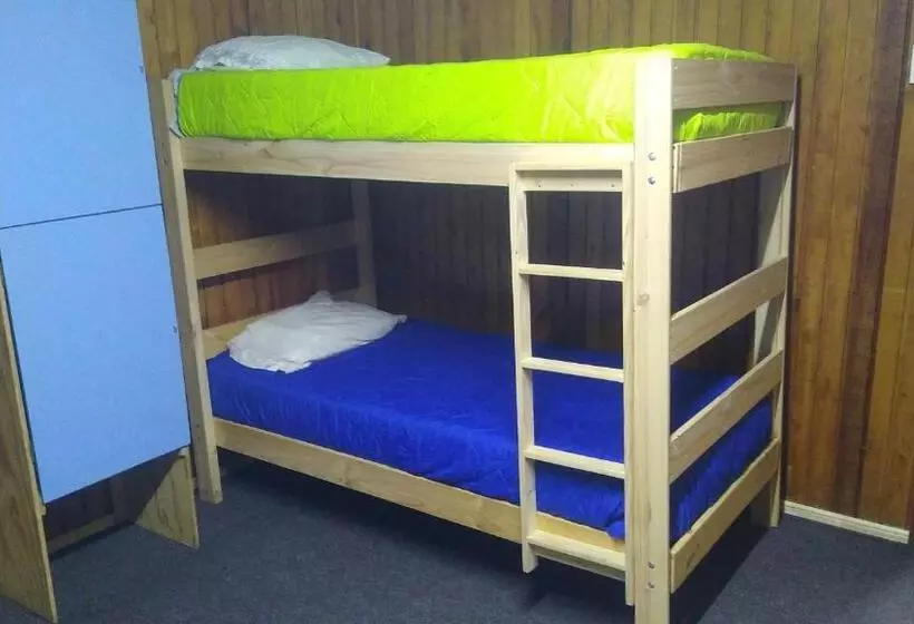 تختخواب و صبحانه Islanet Hostel & Bar