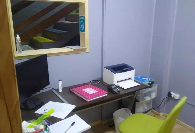 تختخواب و صبحانه Islanet Hostel & Bar