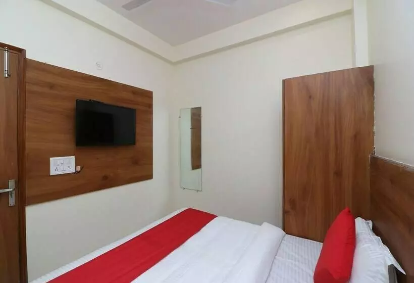 ホテル Oyo 29181 Delight Deluxe