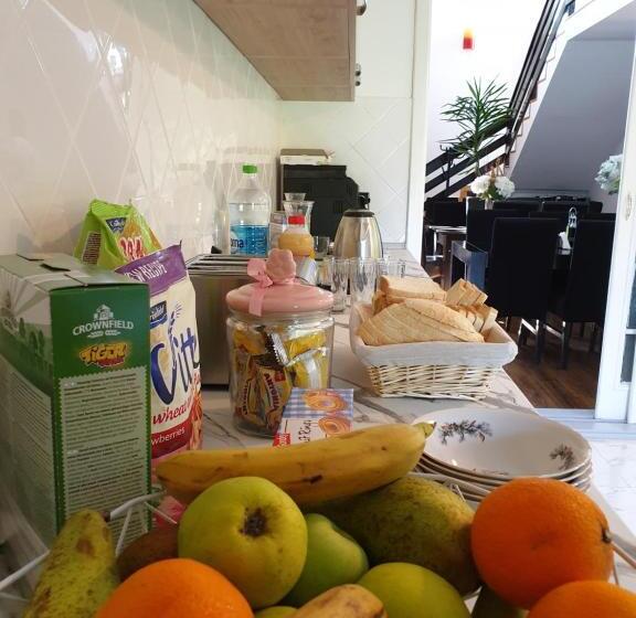 Pensió Fox Valley Villa