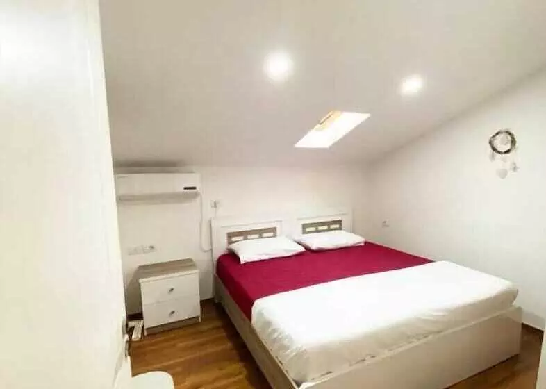 ペンション Guest House Himaj