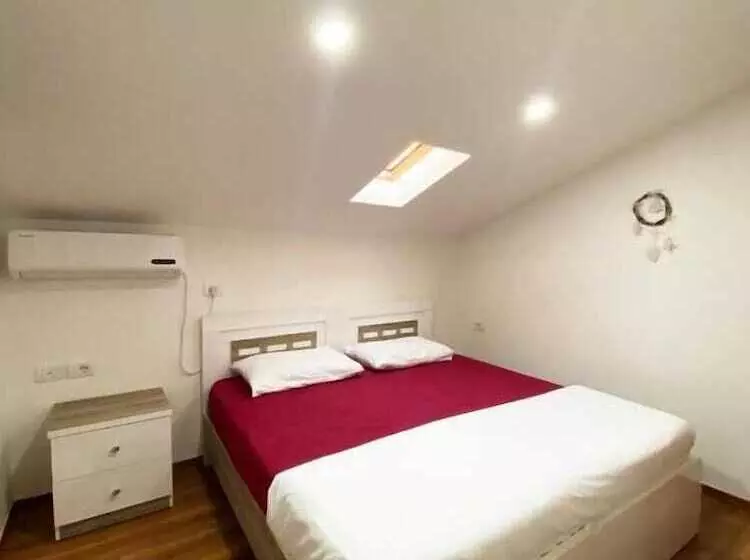 ペンション Guest House Himaj