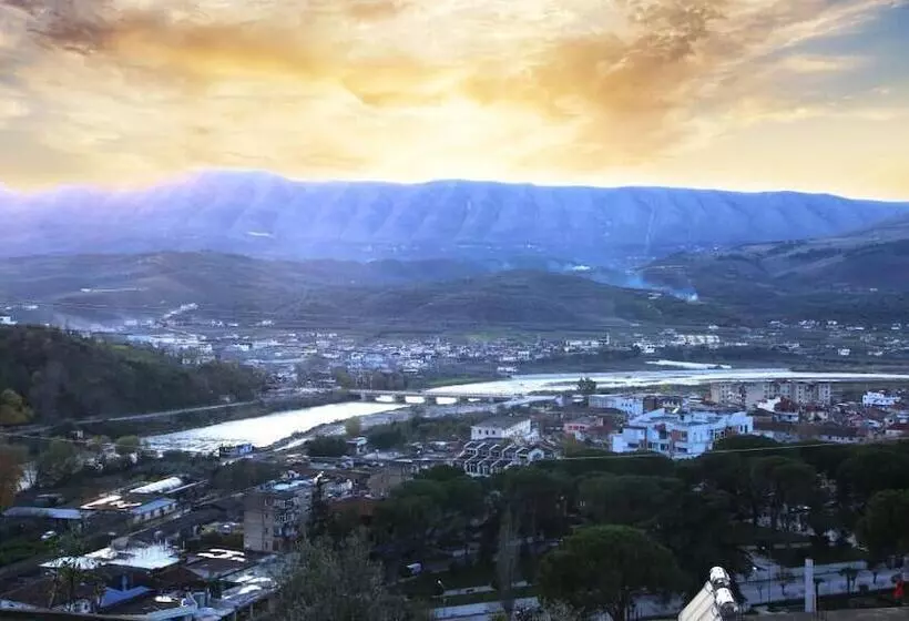 ペンション Guest House Himaj