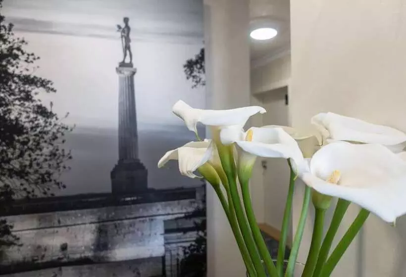 پانسیون Dj City Vista Luxury Apartments