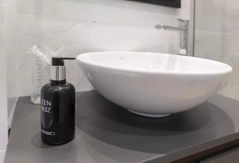 پانسیون Dj City Vista Luxury Apartments