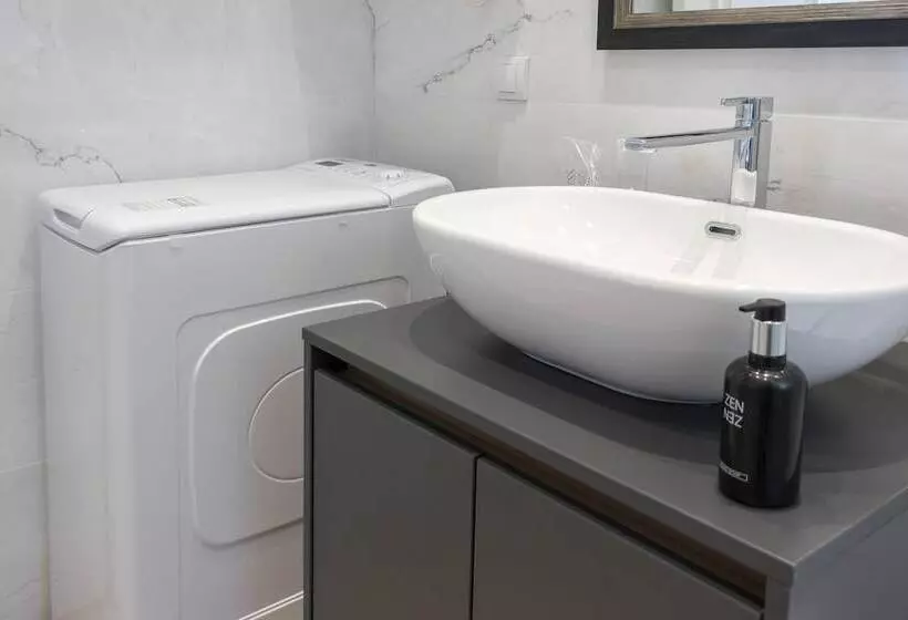 پانسیون Dj City Vista Luxury Apartments