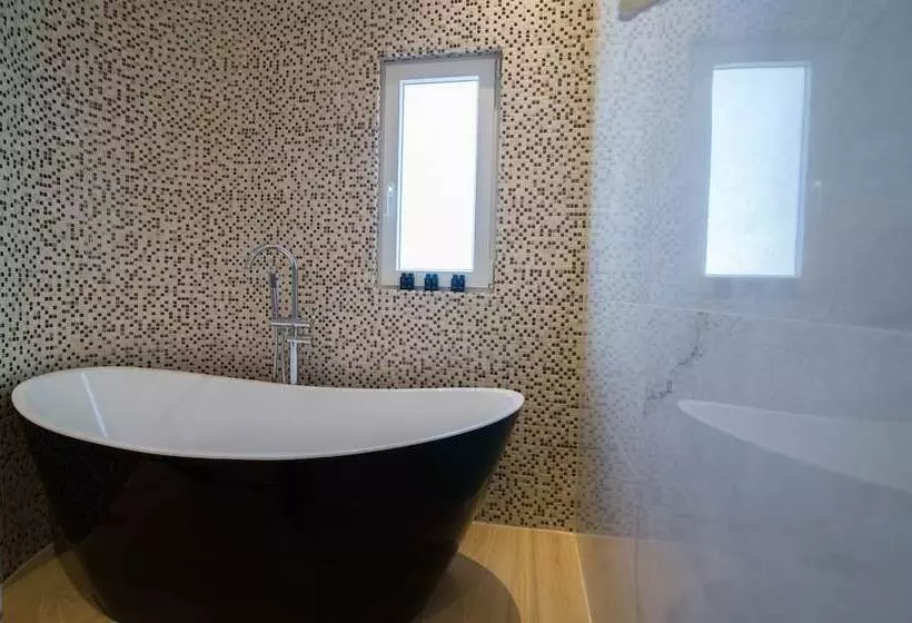 پانسیون Dj City Vista Luxury Apartments