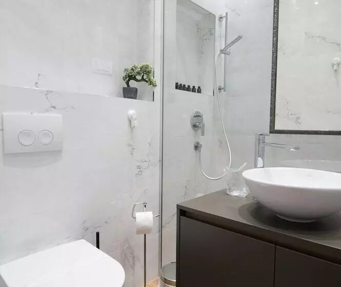 پانسیون Dj City Vista Luxury Apartments