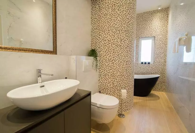 پانسیون Dj City Vista Luxury Apartments