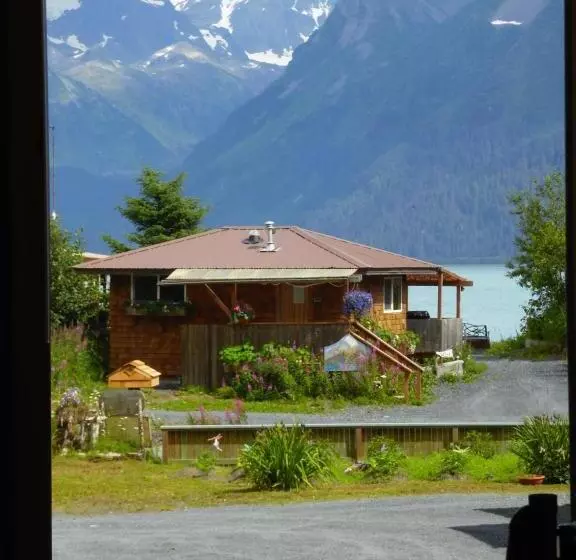 Majatalo Angels Rest On Resurrection Bay Llc