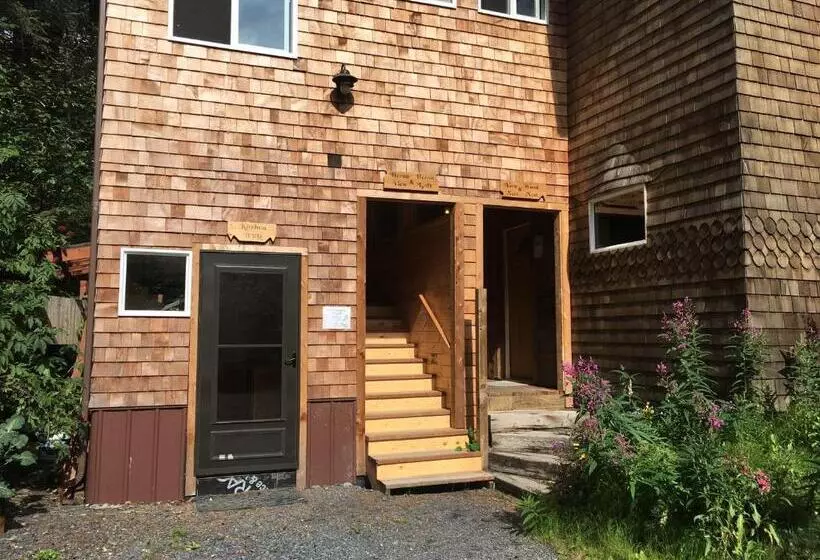 Majatalo Angels Rest On Resurrection Bay Llc