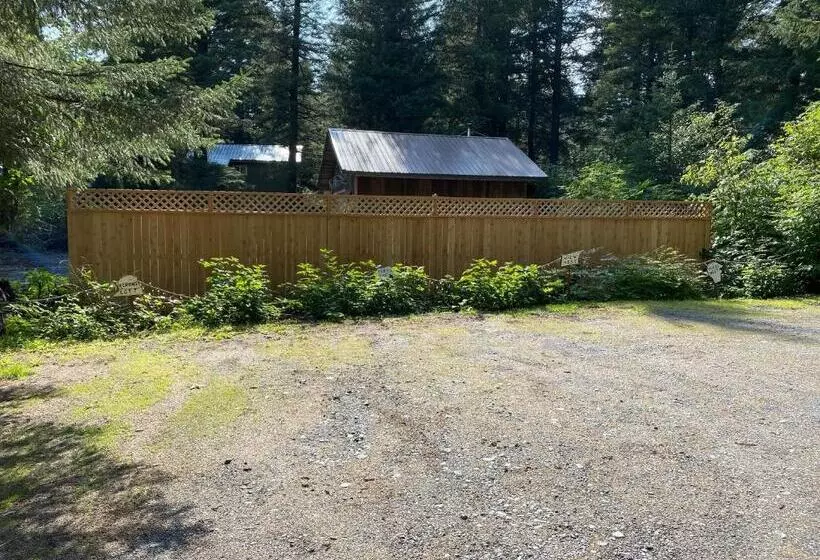 Majatalo Angels Rest On Resurrection Bay Llc