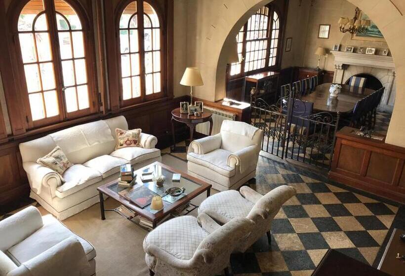 住宿加早餐  Villa Black Bnb