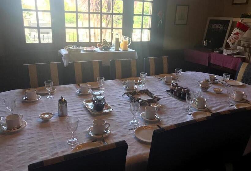 住宿加早餐  Villa Black Bnb