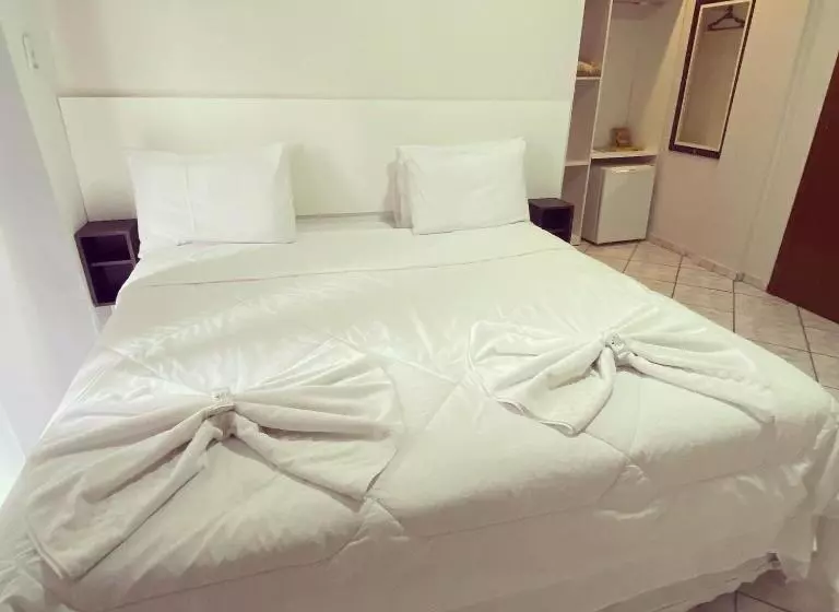 ペンション Pousada Cores