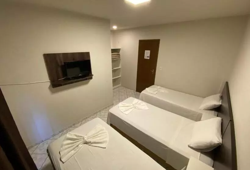 ペンション Pousada Cores