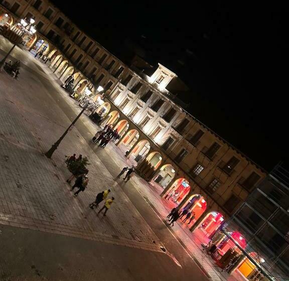 هاستل Plaza Mayor Leon   Bohemia
