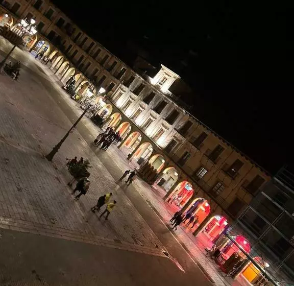 هاستل Plaza Mayor Leon   Bohemia