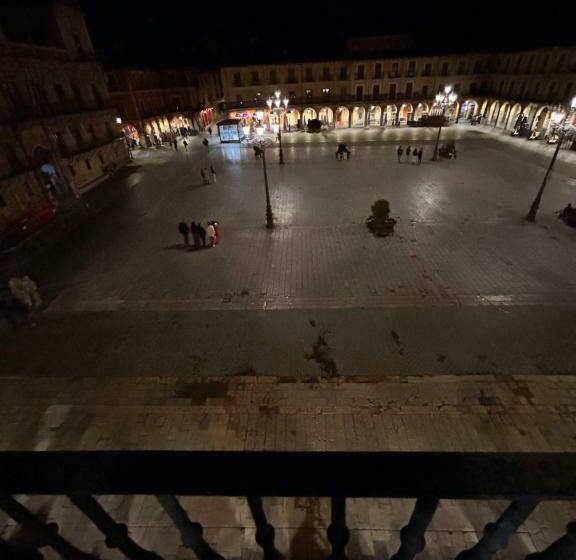 هاستل Plaza Mayor Leon   Bohemia