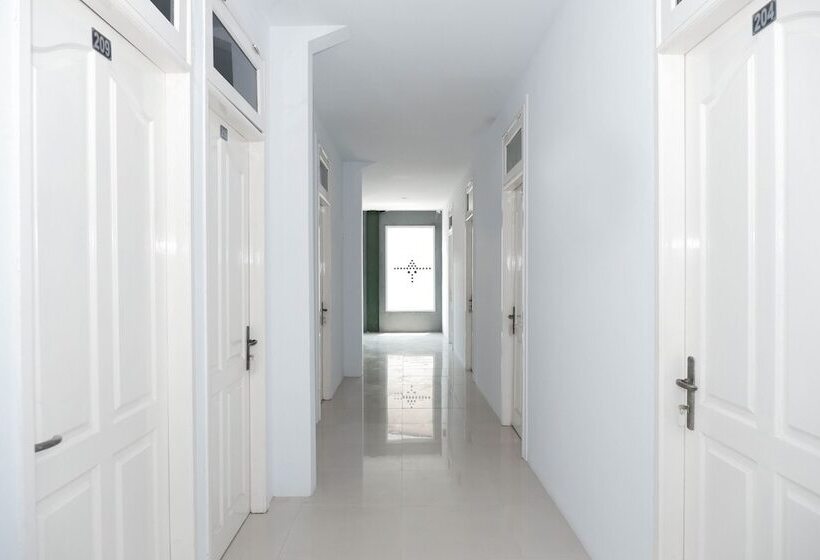 Hotel Oyo 682 Ceria Homestay