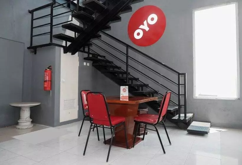 ホテル Oyo 682 Ceria Homestay