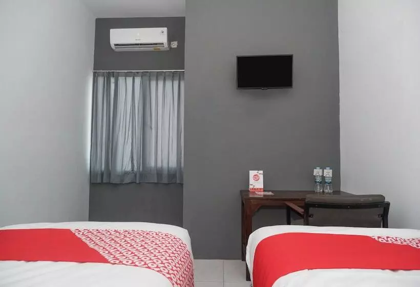 ホテル Oyo 682 Ceria Homestay