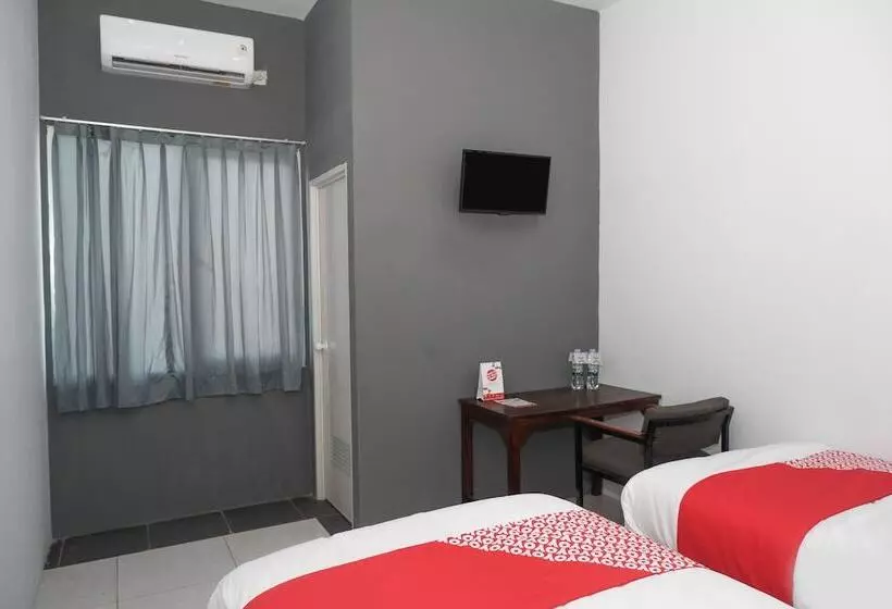 ホテル Oyo 682 Ceria Homestay