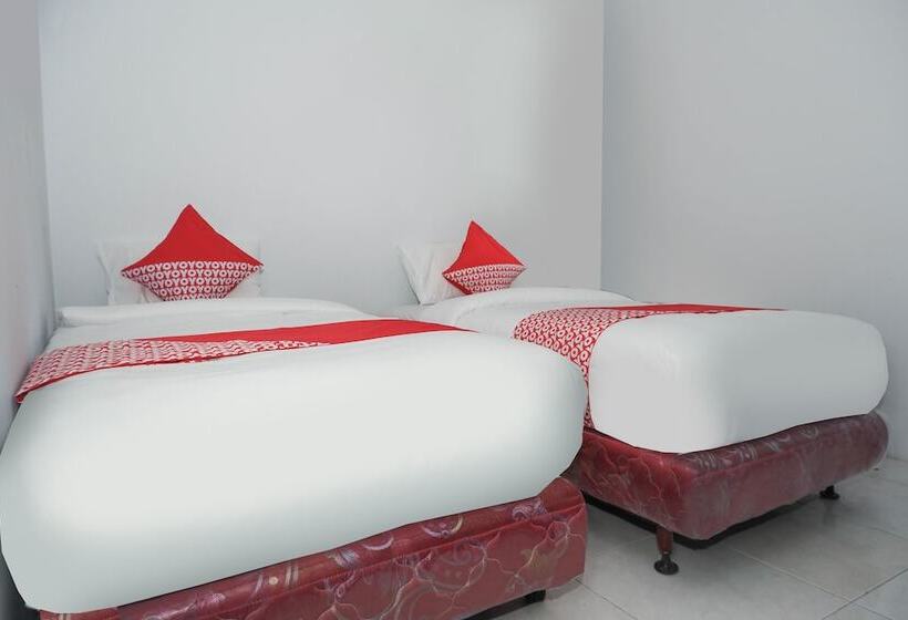 Hotel Oyo 682 Ceria Homestay