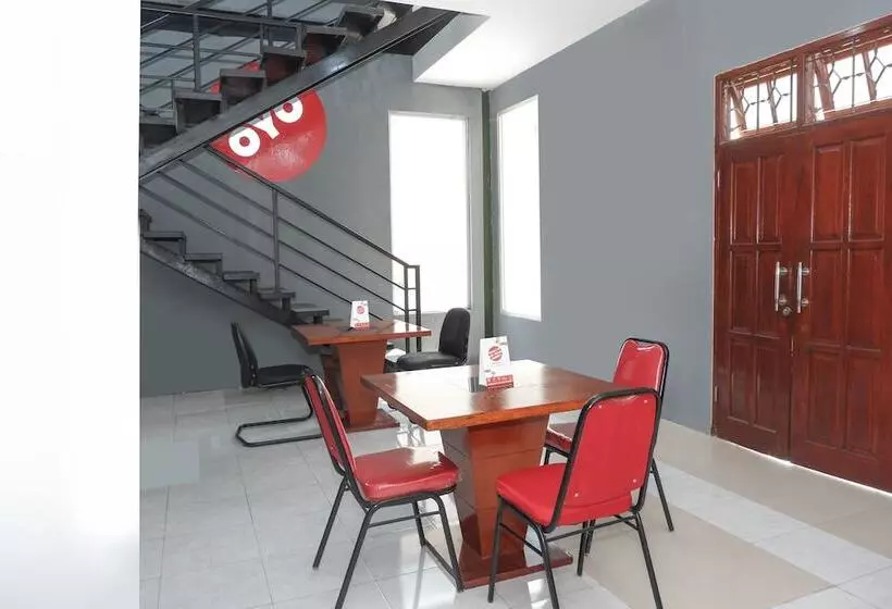 ホテル Oyo 682 Ceria Homestay