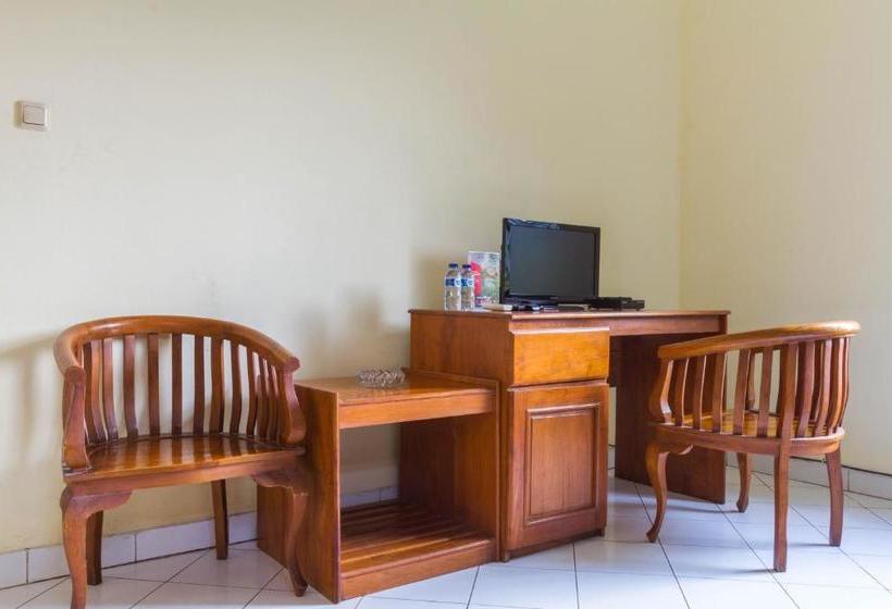 Hotell Reddoorz Near Grage City Mall 2