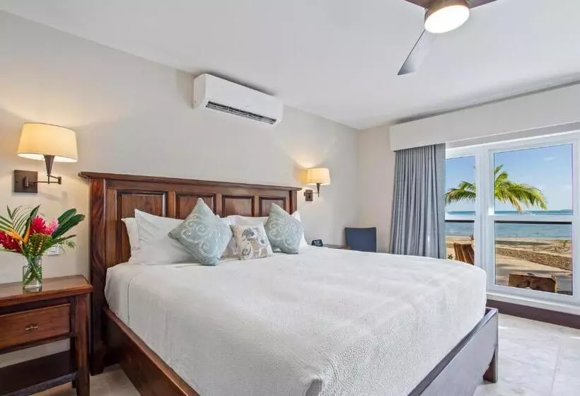 Sirenian Bay Resort  Villas & All Inclusive Bungalows