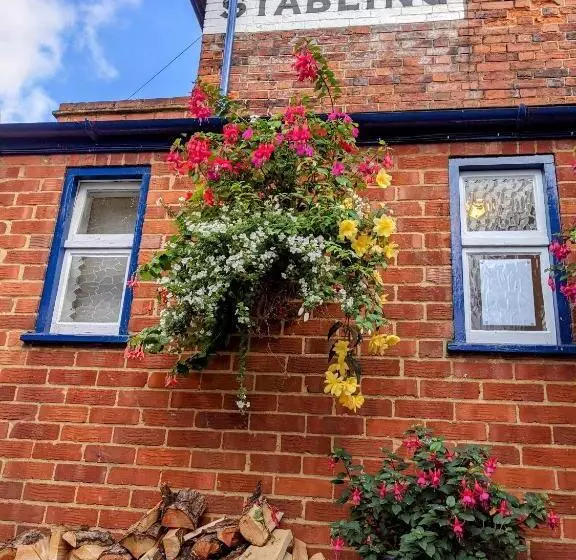 هاستل The White Horse Public House