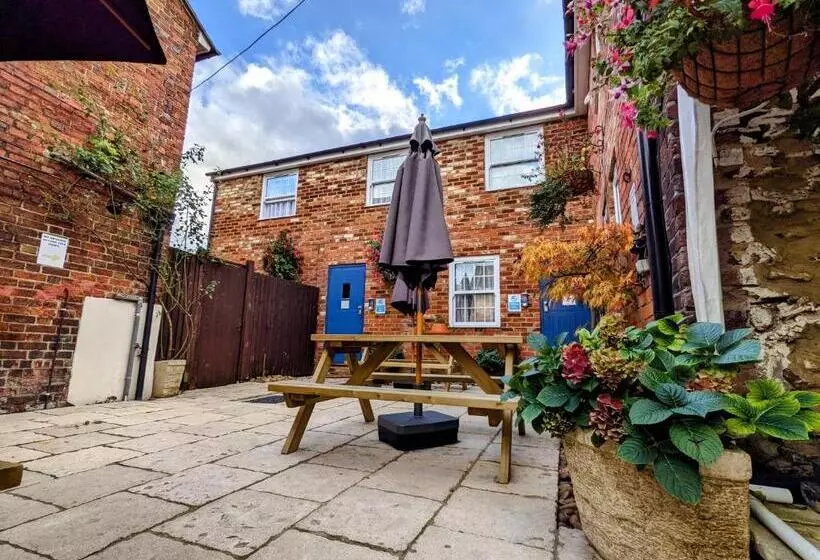 هاستل The White Horse Public House