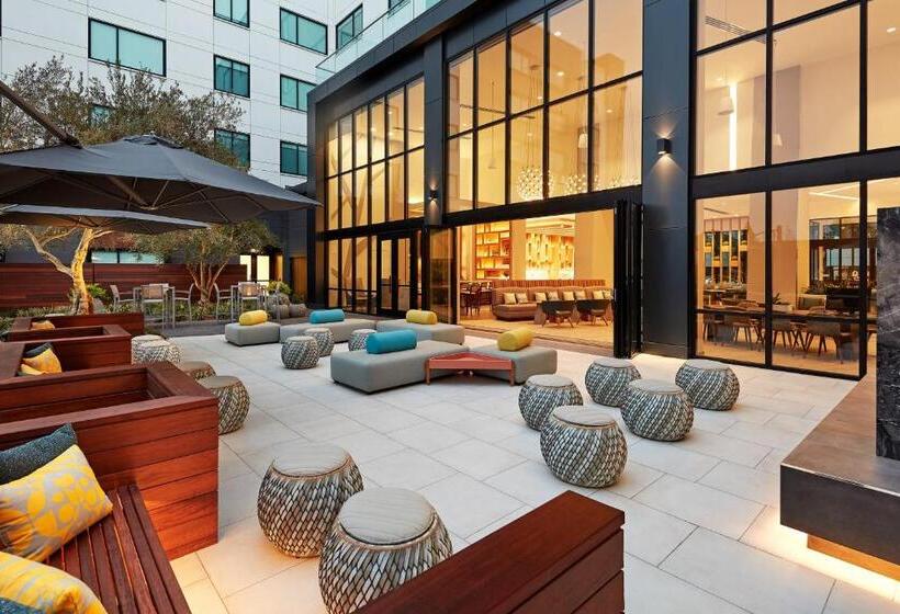 Отель Element Santa Clara