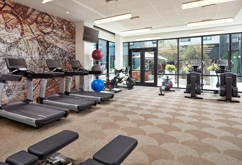 Отель Element Santa Clara