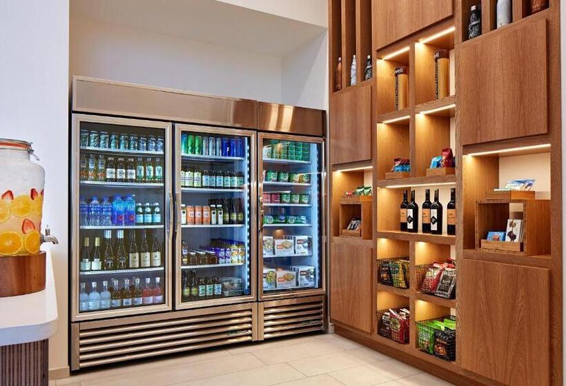 Отель Element Santa Clara