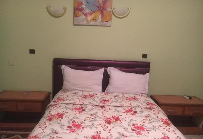 בית מלון כפרי Lakouara