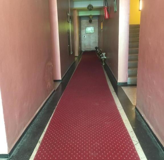 בית מלון כפרי Lakouara