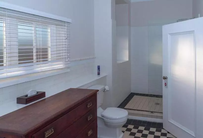 Majatalo Botha House